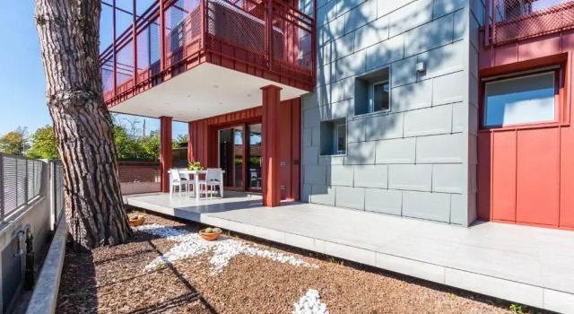 Villa Cisa con yacuzzi, Book Villa Hoteller i Friuli Venezia Giulia med parkering, Parkering