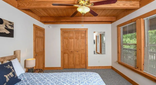 Howling Wolf Den by Taylor Made Deep Creek, Book Feriehus Villaer i Maryland, Villa