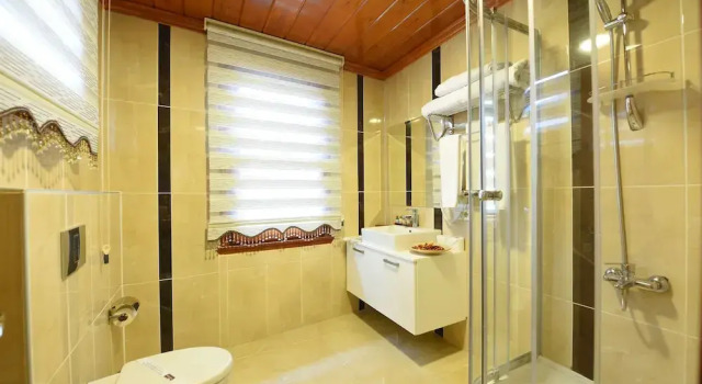 Семейный люкс Elyka Hotel