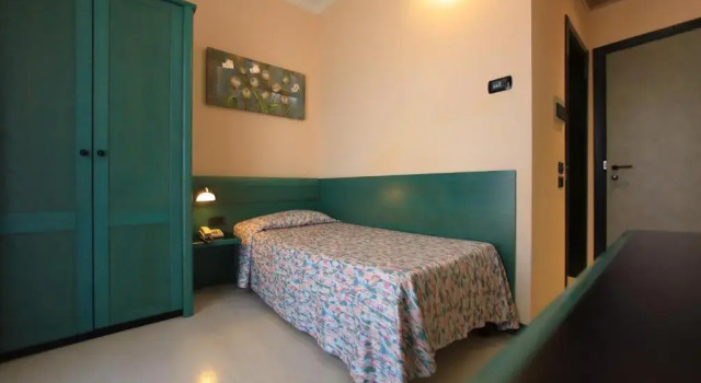 Одноместный номер Standard с балконом Hotel Eden