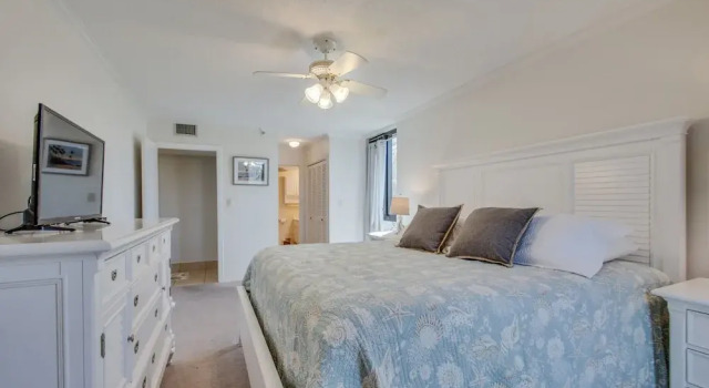 Enclave 202a 2 Bedroom Condo by RedAwning