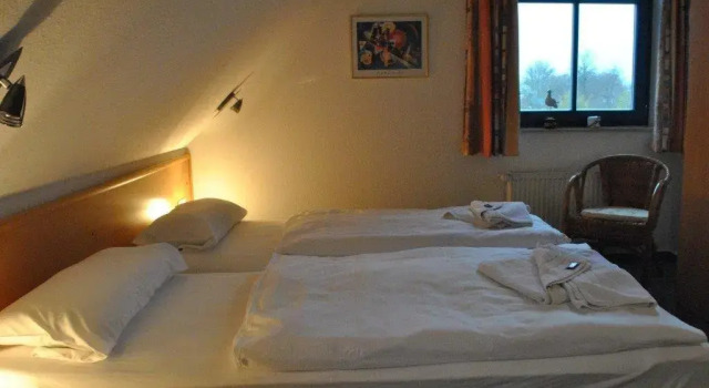 Коттедж Reetdachhaus Weißdorn 1