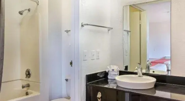 Люкс Motel 6-Marina, CA - Monterey