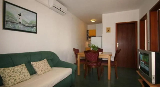 Apartment Ruzmarin, Prenota Appartamento Hotel a Isole Quarnerine con parcheggio, Parcheggio