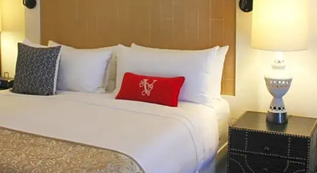 Номер Standard Hotel Valencia Santana Row
