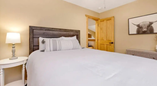 Bearfoot Retreat #2024 by Big Bear Vacations, Rezerwuj Hotel Big Bear Lake Stany Zjednoczone