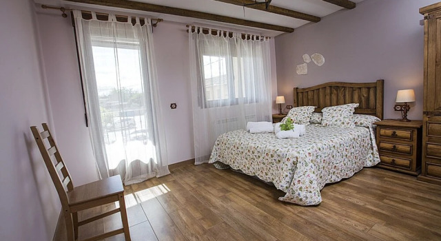 Casa Rural Las Marzas, Забронировать Отель Вильянуэва-де-Гумьель Кастилия и Леон