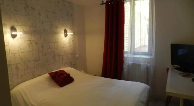 Hotel Herard, Book Hotel Hoteller i Champagne - Ardenne med pool, Swimmingpool