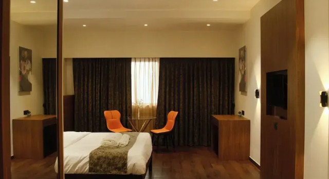 Номер Deluxe Sunstone Suites