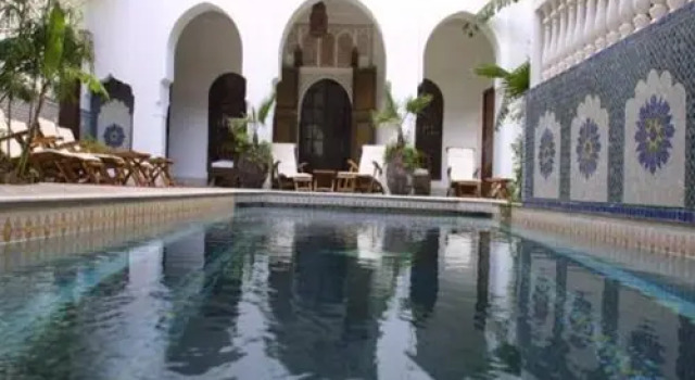 Полулюкс Riad Dar El Assafir