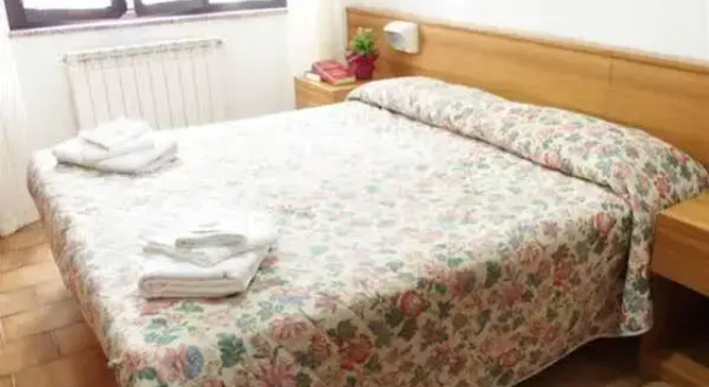 Hotel Milano, Забронировать Отель Аббадия-Сан-Сальваторе Валь д’Орча