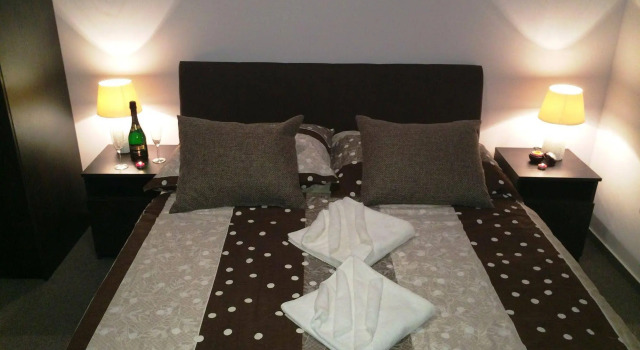 Dubai Hotel Budapest, Забронировать Отель 07. Эржебетварош 