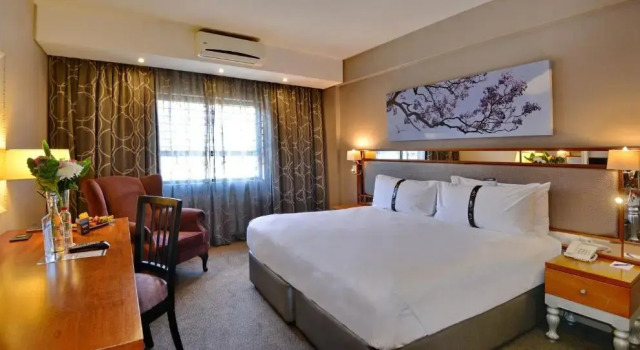 Люкс ANEW Hotel Hatfield Pretoria