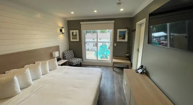Двухместный номер Comfort Coastal Suites