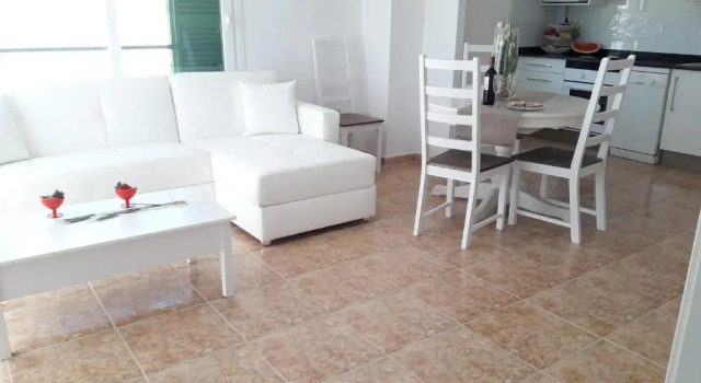 Апартаменты Wonderful, 100 meters from the beach.