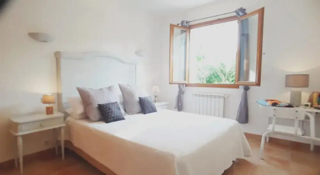 Apartment With one Bedroom in Le Bar-sur-loup, With Wonderful Mountain View, Enclosed Garden and Wifi