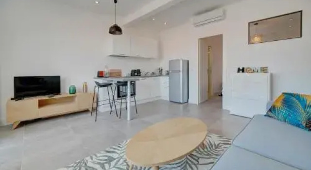 IMMOGROOM - Renovated - Wifi - AC - CONGRESSBEACHES