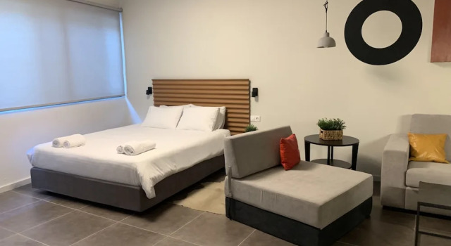 Полулюкс M17 Studios & Suites in the Heart of Athens