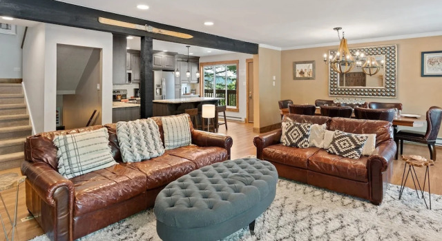 Winterset 1 4 Bedroom Condo by RedAwning