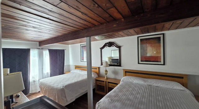Семейный номер Standard Falcon Nest Motel
