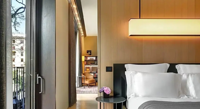 Двухместный люкс Deluxe c 1 комнатой с видом на сад Bvlgari Hotel Milano