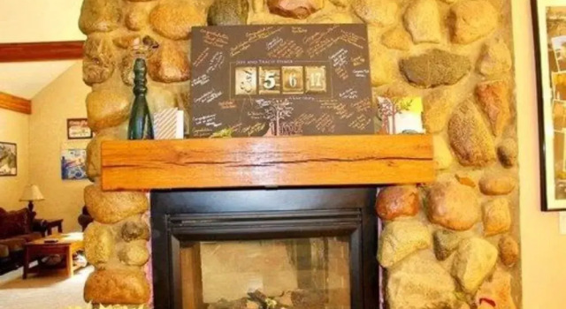 Oak Creek Lodge, Varaa Bed and Breakfast Chesaning Michigan