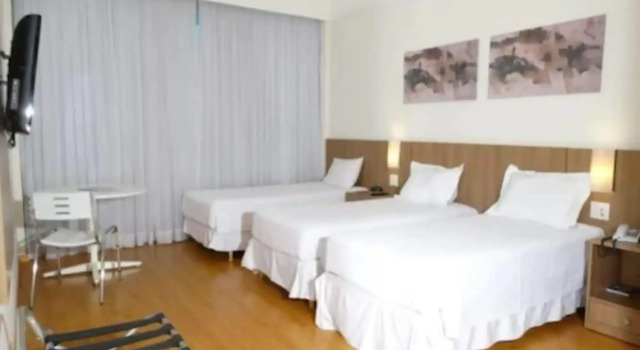 Premier Parc Hotel, Забронировать Отель Жуис-ди-Фора Минас-Жерайс