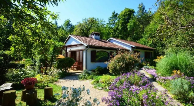Nice Holiday Home With Beautiful Garden, Bbq, Covered Terrace, Near the Sea