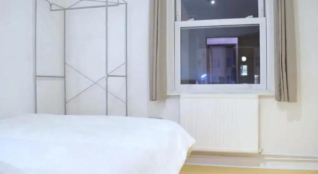 3 Bedroom Flat Sleeps 6 in Bethnal Green, Забронировать Апартаменты/квартира Апартаменты Лондона, рядом с Рынок Backyard, Апартаменты/квартира