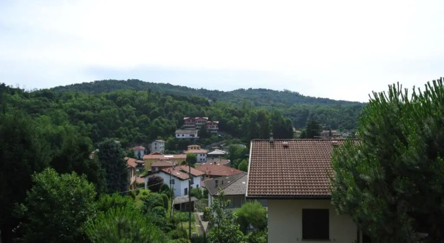 B&B Sari, Prenota Bed & breakfast Como Como