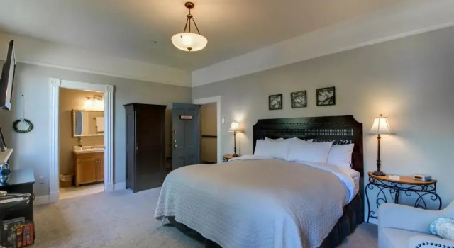 Номер Standard с балконом Winchester Inn