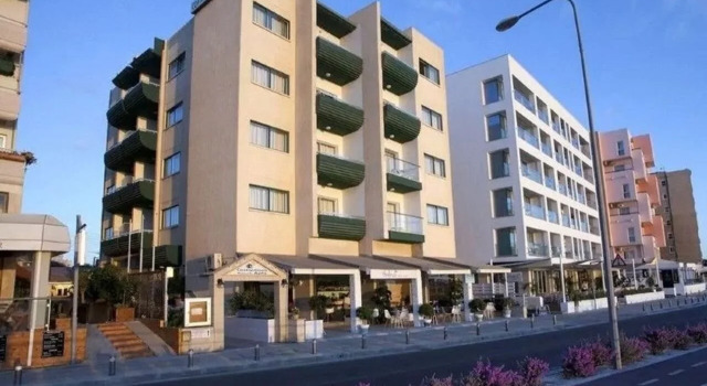 Costantiana Beach Hotel Apartments
