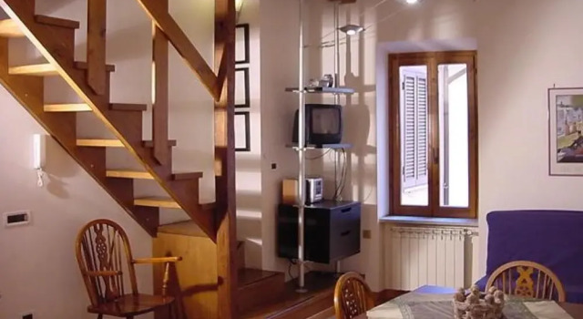 Sant Andrea in Rome With 2 Bedrooms and 1 Bathrooms, Забронировать Отель Навона Рим, рядом с Уста истины