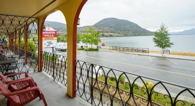 Люкс c 1 комнатой Spanish Villa Resort
