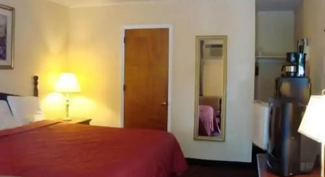Budget Host Mel-Dor Motel, Buchen Sie Motel Oaks 