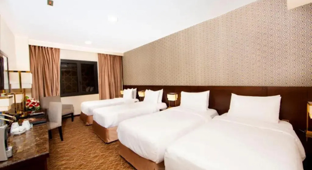 Четырёхместный номер Standard Dallah Taibah Hotel