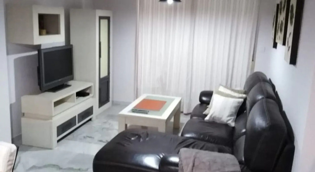 Cosy holiday home in Marbella with shared swimming pool, Забронировать Отель Отели Марбелья с бассейном, рядом с La Canada Shopping Centre, Бассейн