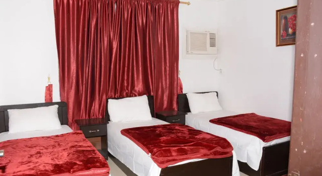Al Eairy Furnished Apts Al Madinah 6, Забронировать Отель Медина Эль-Мадина, рядом с Madina Mall