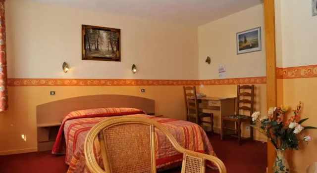 Номер Standard Logis Hôtel Le Val de Vence