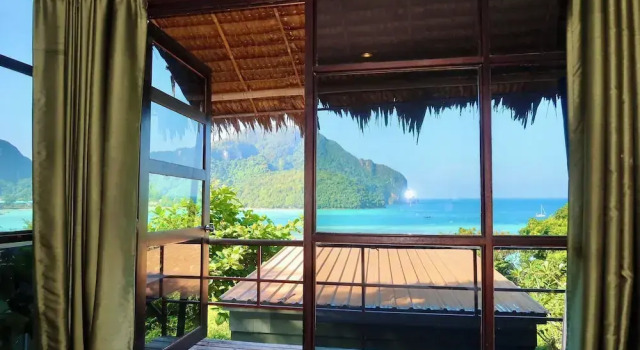 Бунгало Superior с балконом Phi Phi Sea Sky Resort