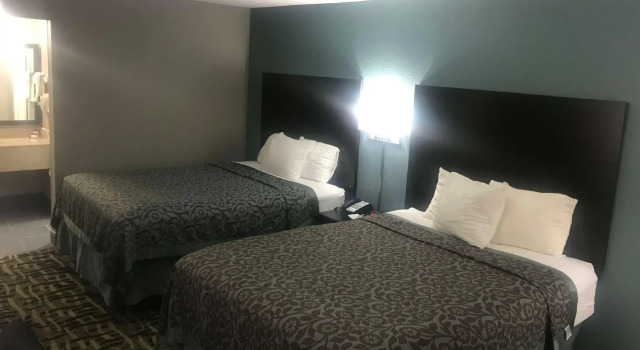 Четырёхместный номер Standard Homegate Inn And Suites