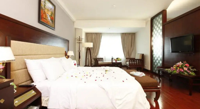 Люкс Deluxe Majestic Mong Cai Hotel