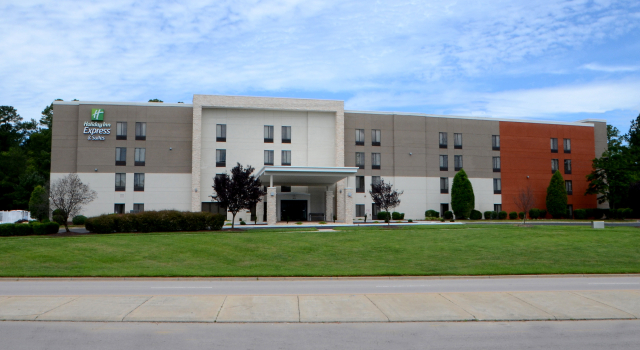 Holiday Inn Express & Suites Raleigh Durham Airport at RTP by IHG, Забронировать Отель Дарем Raleigh-Durham Metropolitan Area