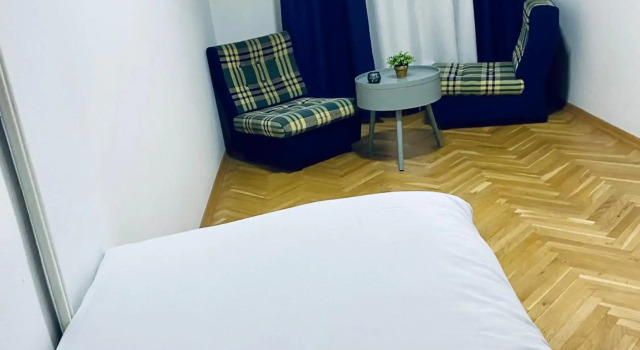 Regina's 2bedroom Near Square, Rezerwuj Hotel Hotele w Skopje z parkingiem, Parking