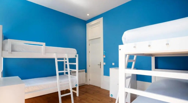 Кровать в общем номере (женский номер) Best Guest Porto Hostel