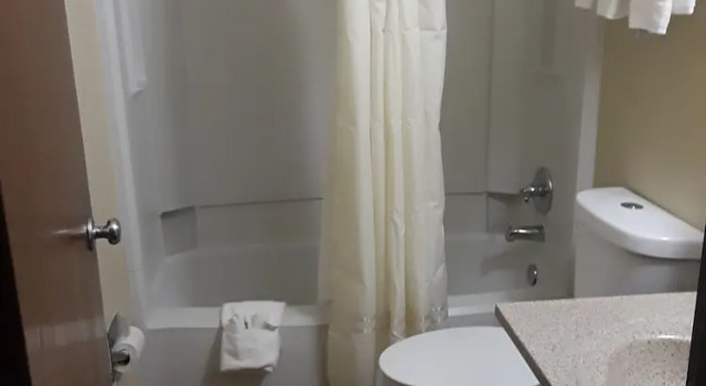 Номер Comfort Faribault Hometown Inn & Suites