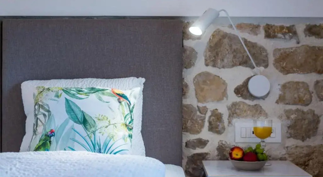 Villa Monte Santo by DuHomes