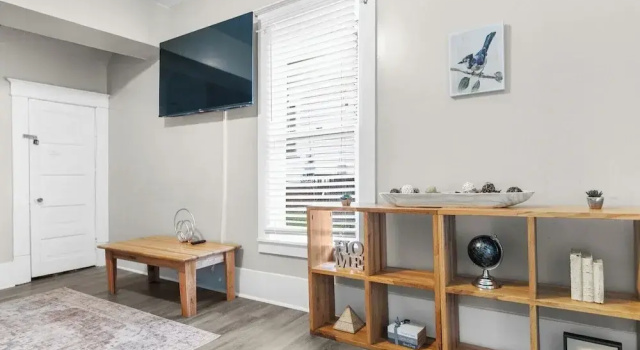 Ensley Highlands Hideaway, Prenota Hotel Birmingham Alabama