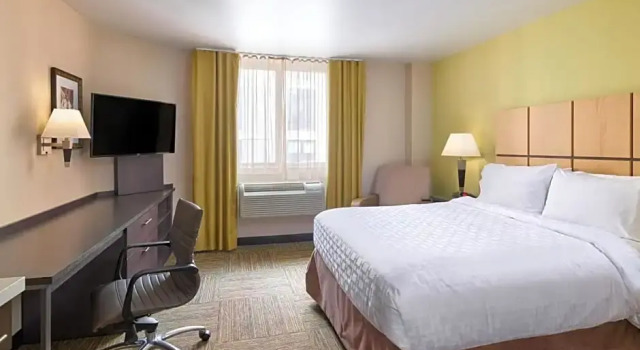 Двухместная Studio Suite Candlewood Suites NYC -Times Square by IHG