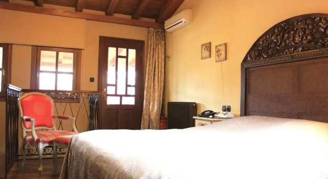 Полулюкс Boutique Hotel Kokkino Spiti